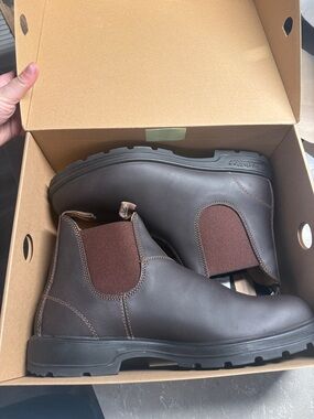 Blundstone Brown Leather Chukka Chelsea Boots
